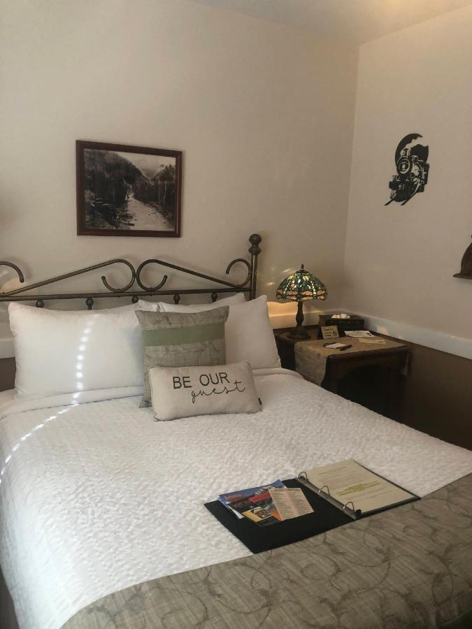 The Bent Elbow Hotel シルバートン エクステリア 写真